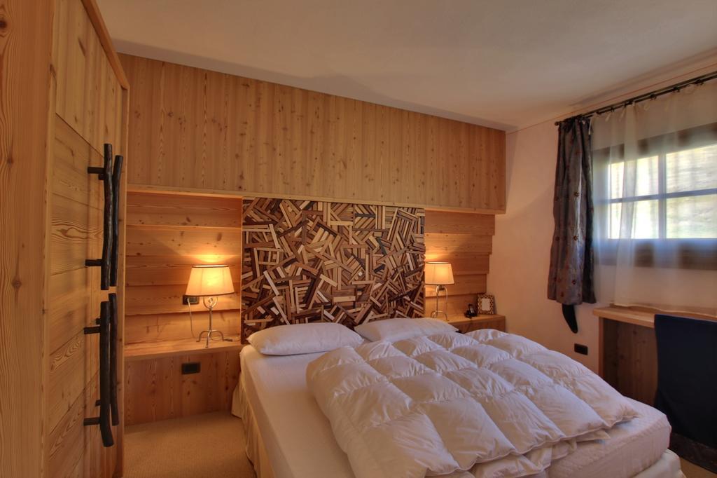 Hotel Bait De Angial Livigno Exteriör bild