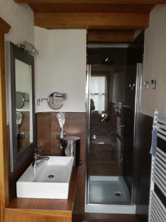 Hotel Bait De Angial Livigno Exteriör bild
