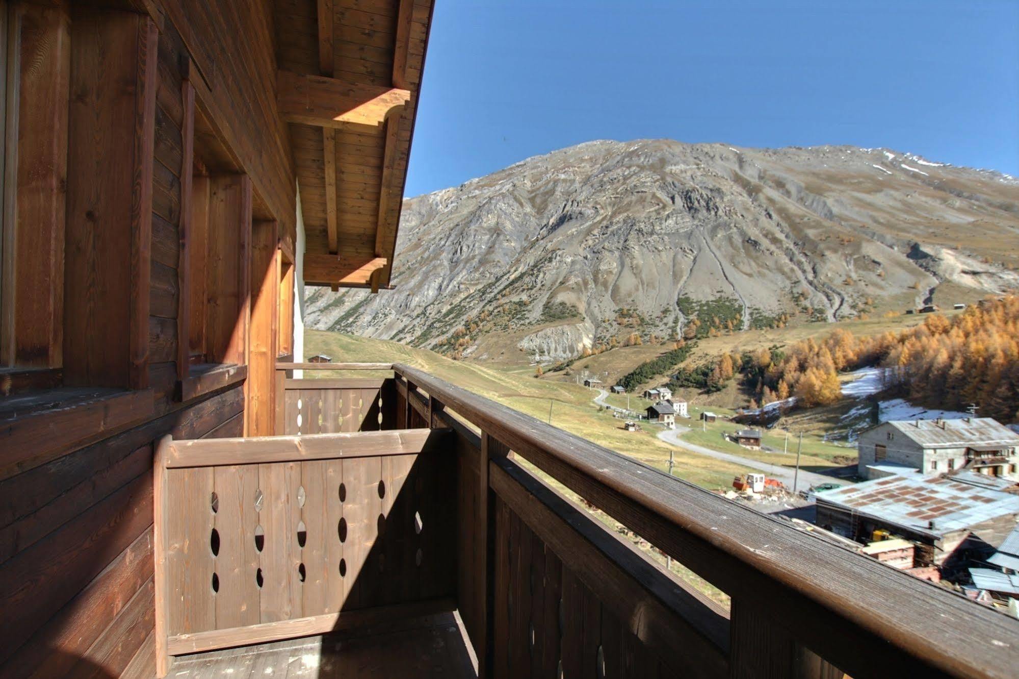 Hotel Bait De Angial Livigno Exteriör bild